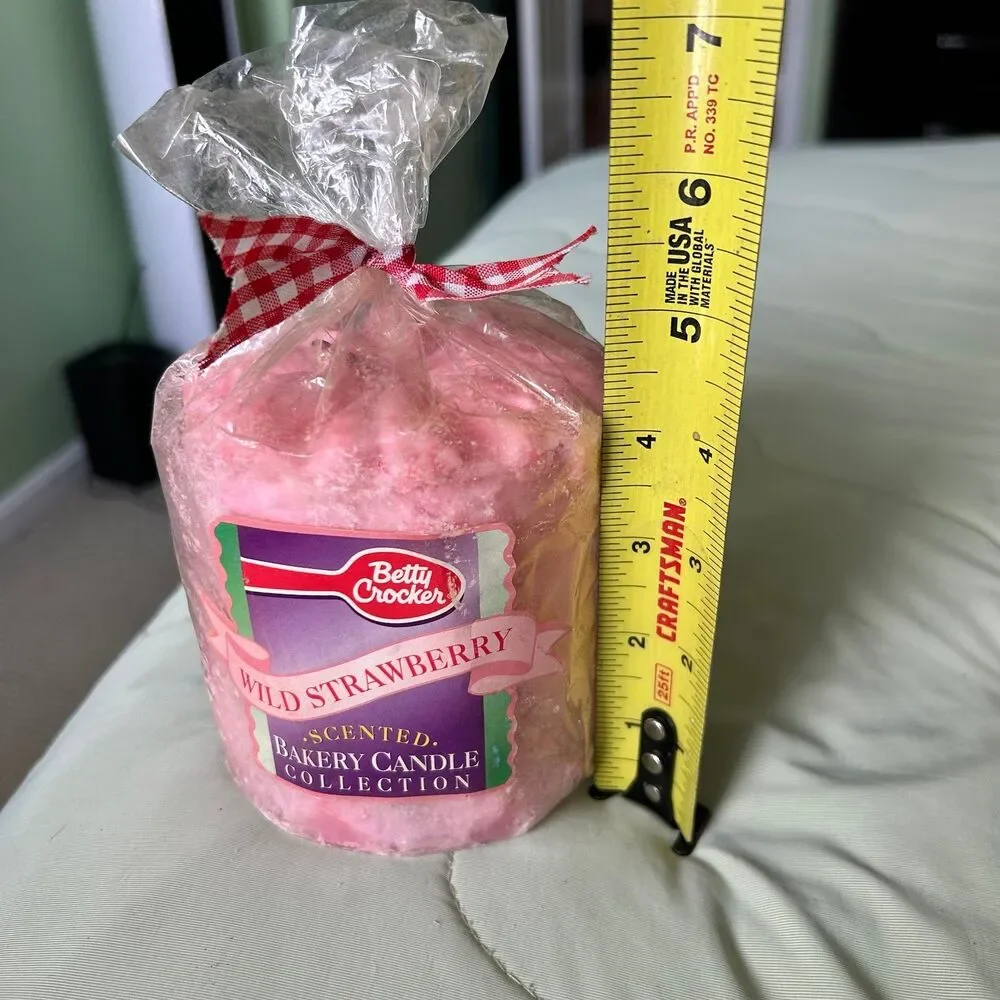 Vintage Candle by Betty Crocker Bakery Candle Collection - Wild Strawberry Scent